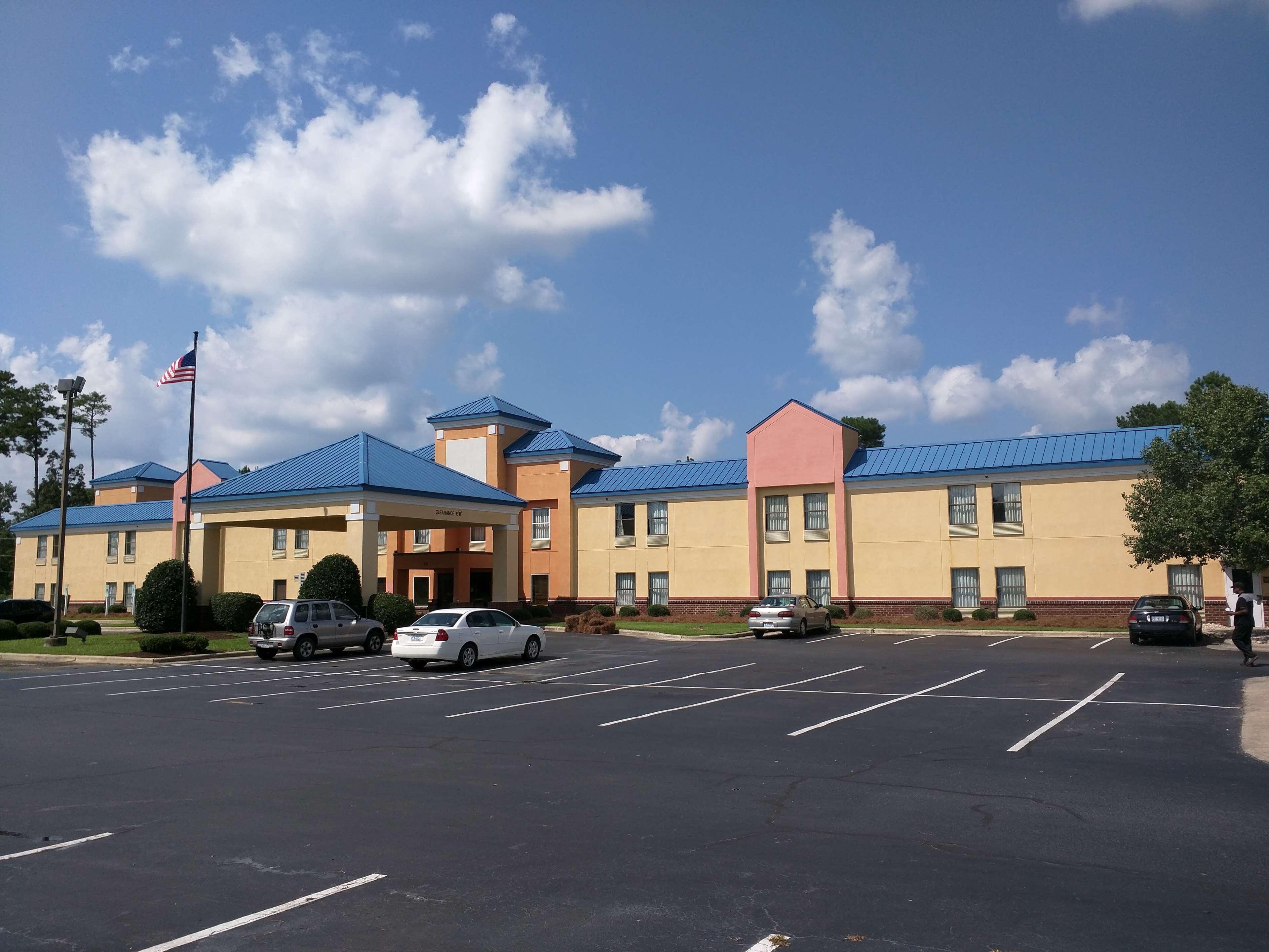 Surestay Plus Hotel Tarboro Экстерьер фото