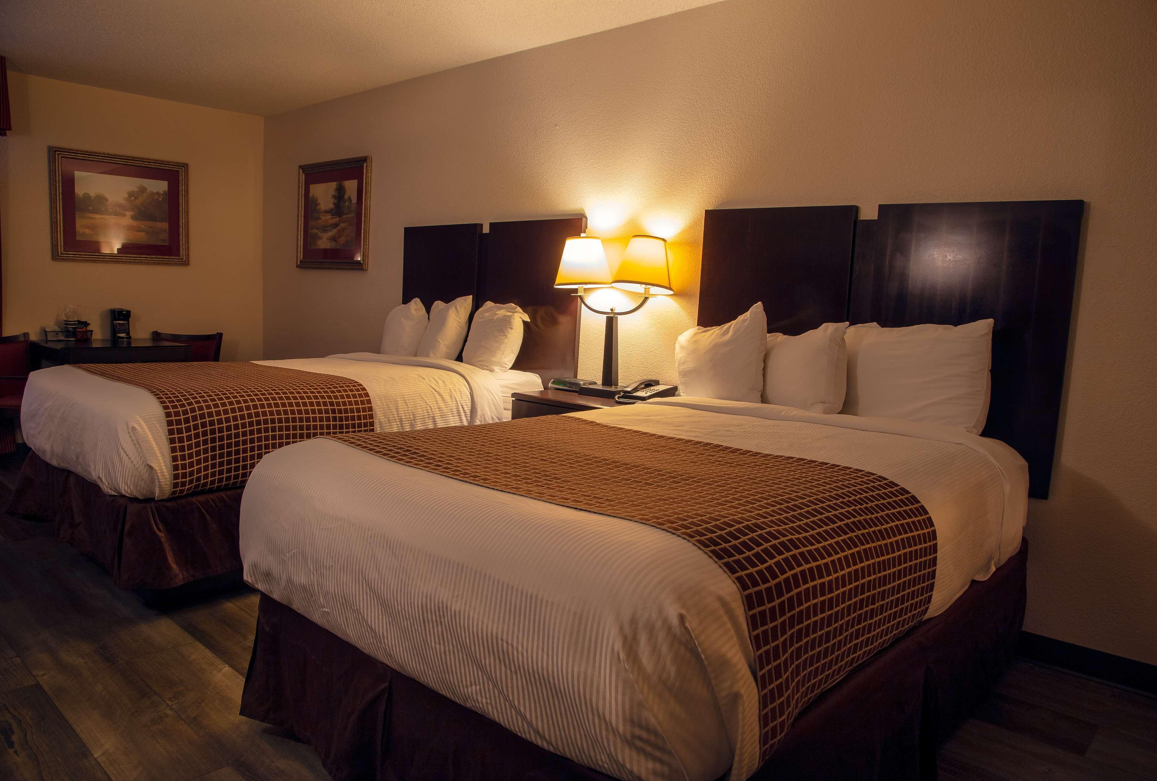 Surestay Plus Hotel Tarboro Экстерьер фото