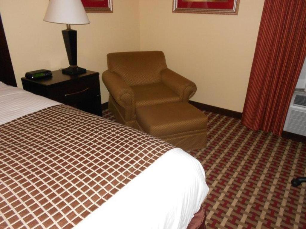 Surestay Plus Hotel Tarboro Экстерьер фото
