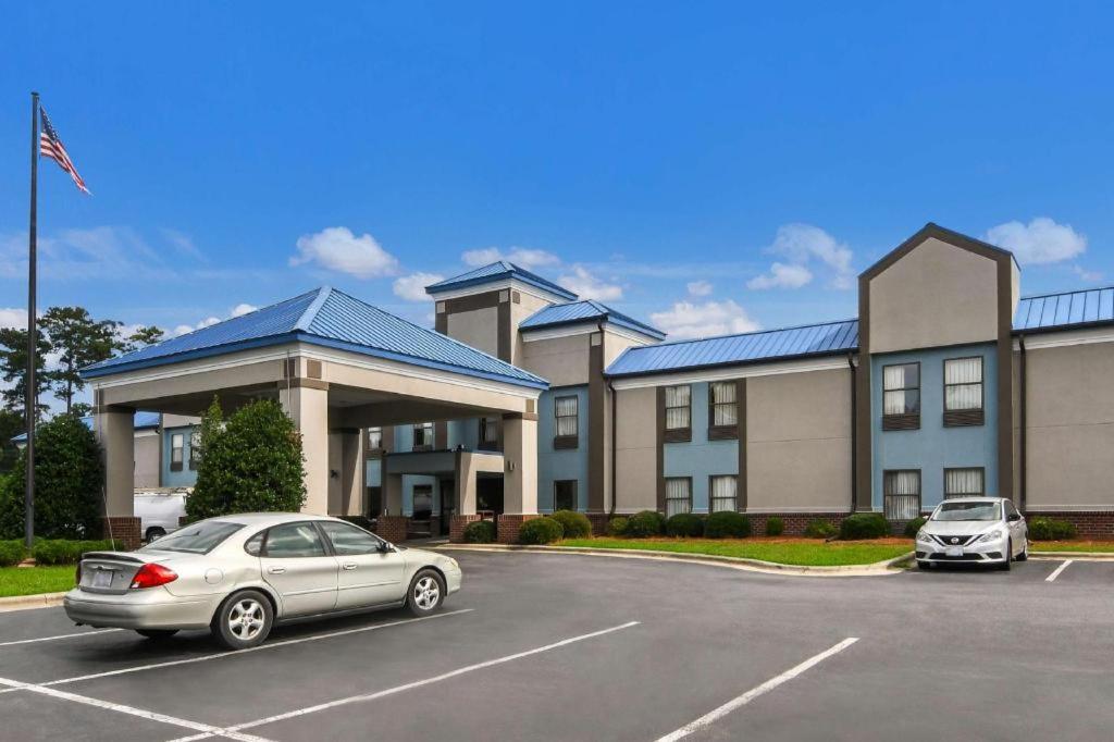 Surestay Plus Hotel Tarboro Экстерьер фото